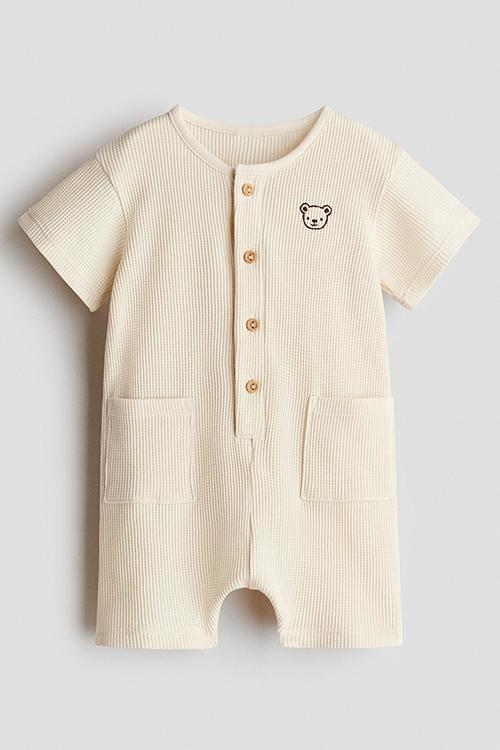 Short cotton romper suit - light beige/bear