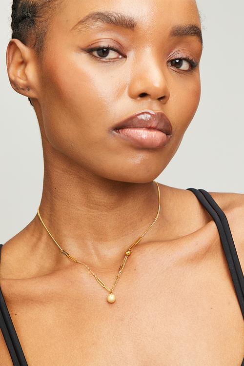Stylish Designer Necklace - Gold