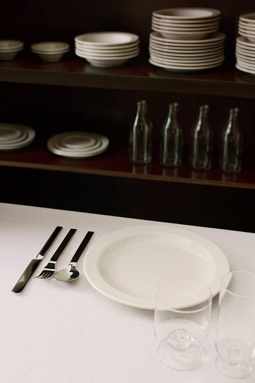 16-piece cutlery set - silver-coloured