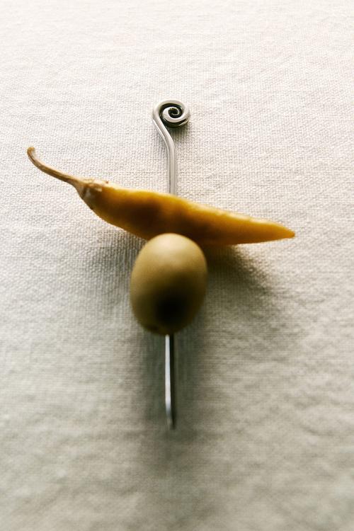 4-pack swirl-detail cocktail picks - silver-coloured