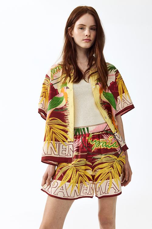 Short-sleeved patterned shirt - dark red/patterned