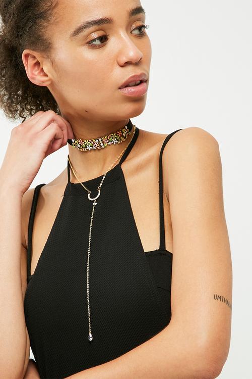 Flower choker and chain pack