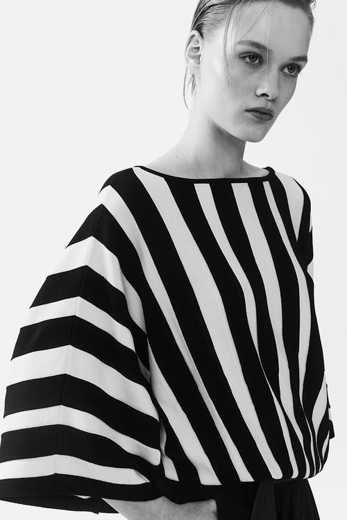Fine-knit boat-neck top - black/striped