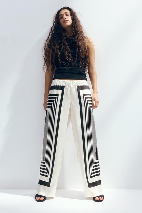 Wide satin trousers - cream/patterned