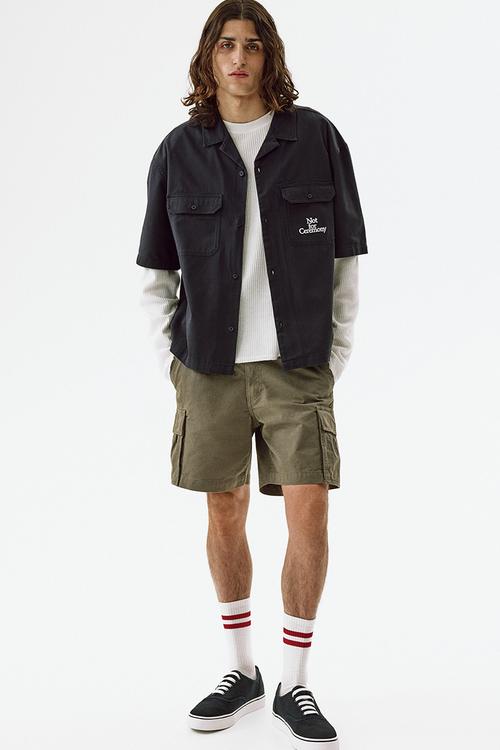 Relaxed fit cargo shorts - khaki green
