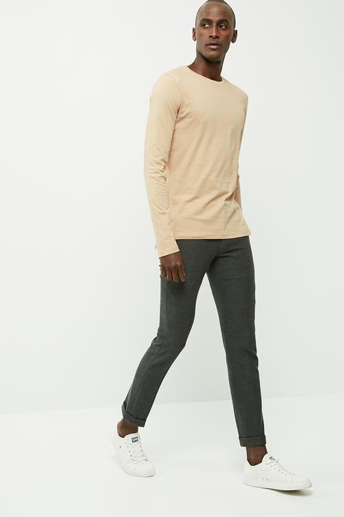 Basic tail crew neck tee