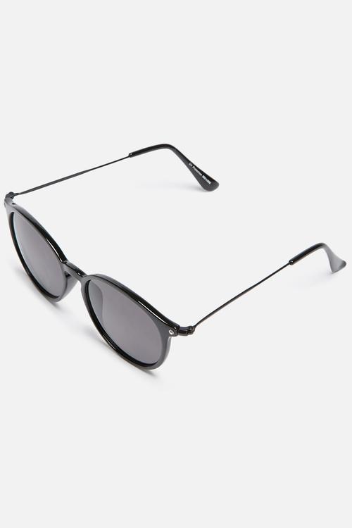 Round sunglasses