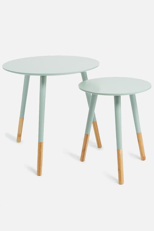 Graceful table set