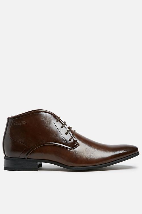 Formal boot