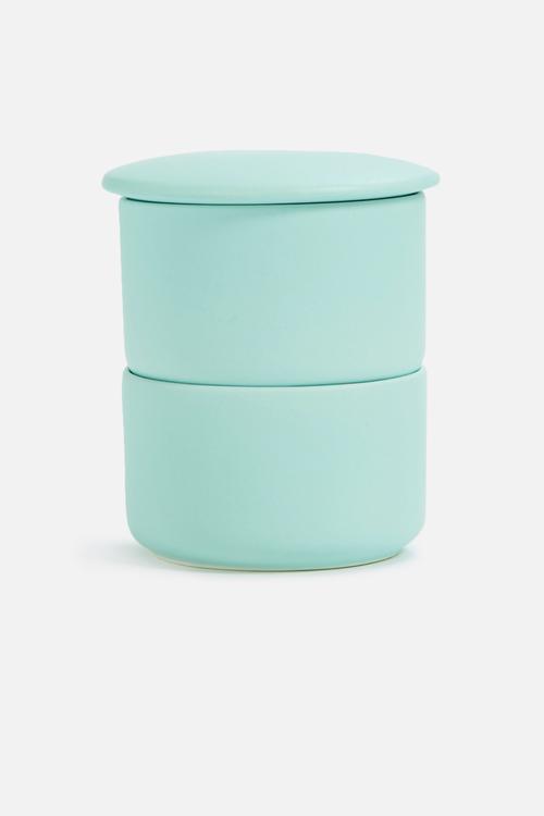 Stacking canister