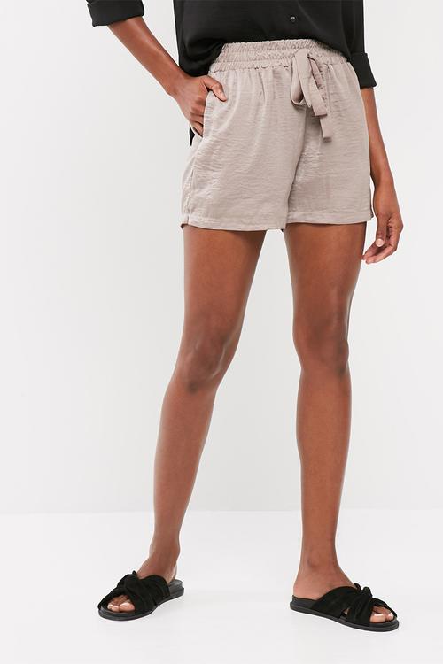 Drawcord relaxed shorts