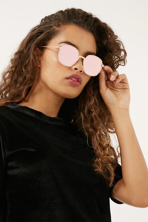 Flat lensed mirror sunglass