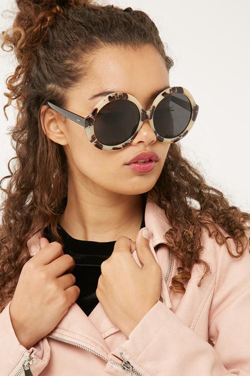 Round sunglasses