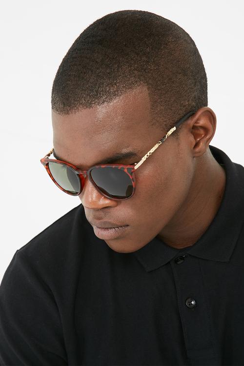 Tort sunglass