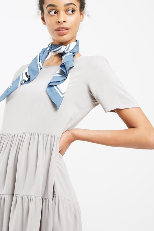 Kelle square scarf