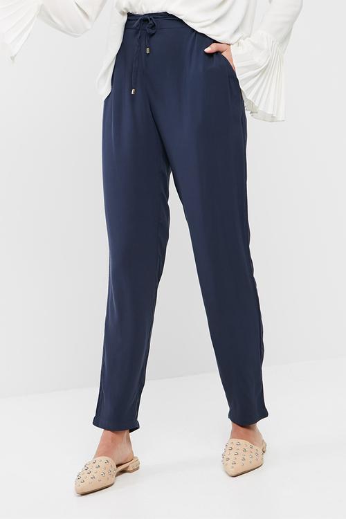Now loose pants