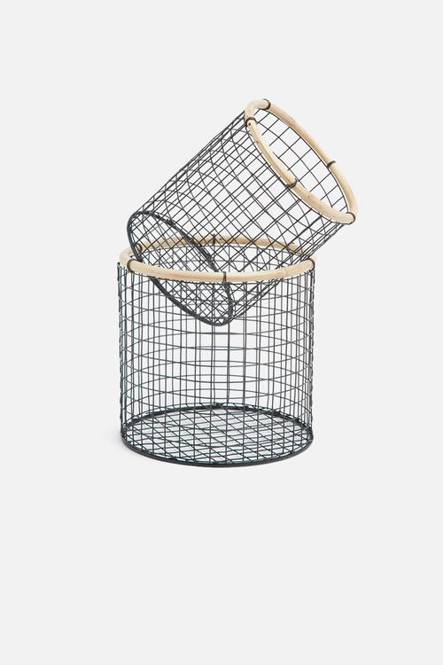 Hira small iron baskets