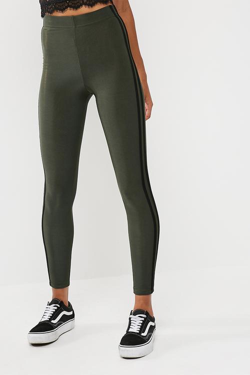 Carli Bybel x Missguided stripe slinky leggings