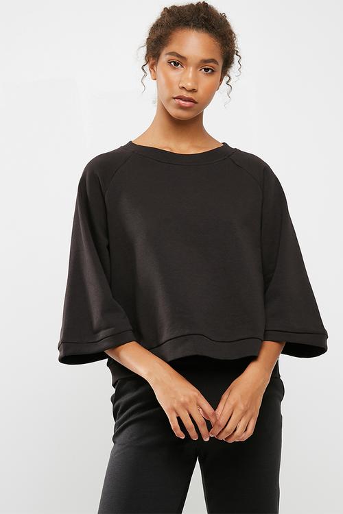Clair sweat