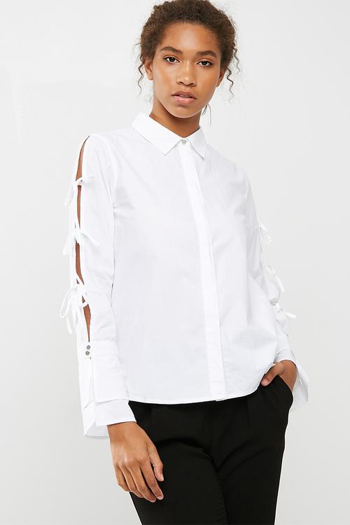 Nikki tie shirt