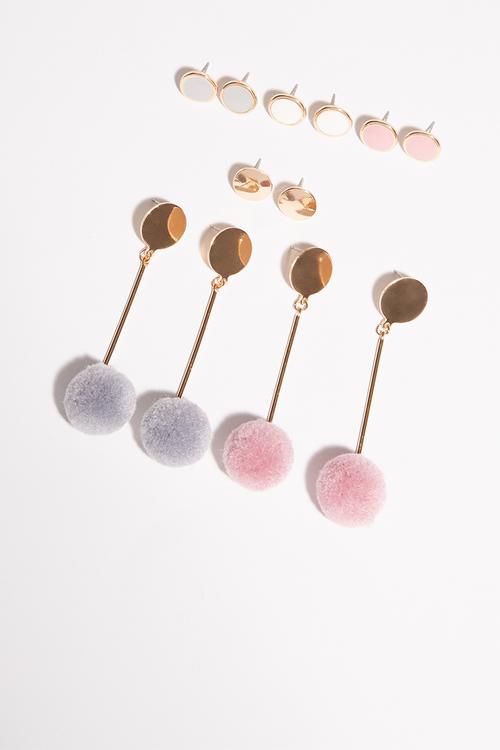 Pom pom earrings