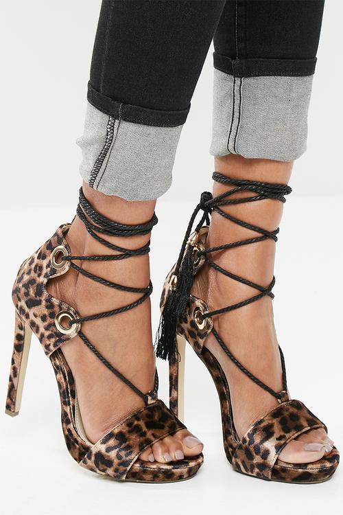 Gillie tie platform velvet sandal