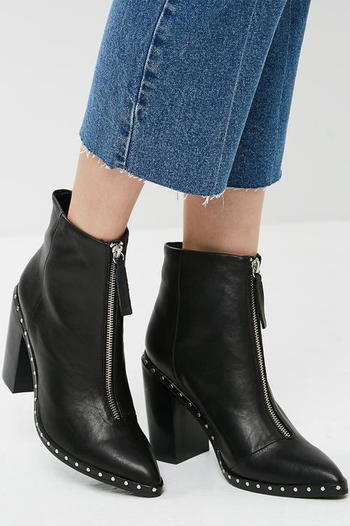 Axel boot