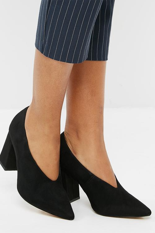 Spy pointy block heel