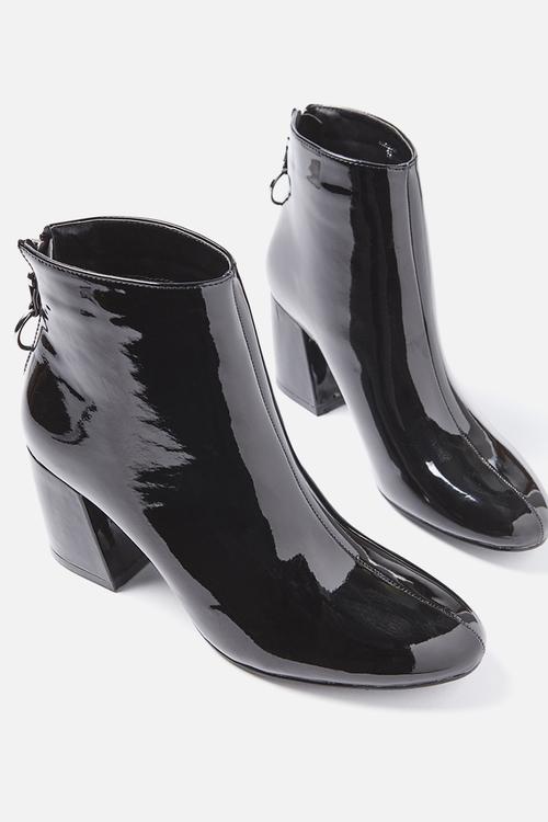 Elise ring boot