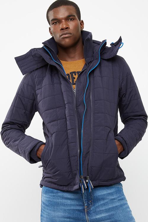 Hood quilt athletic windcheater