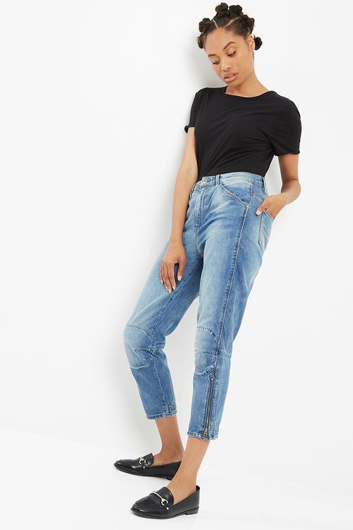 5622 ultra high straight jeans