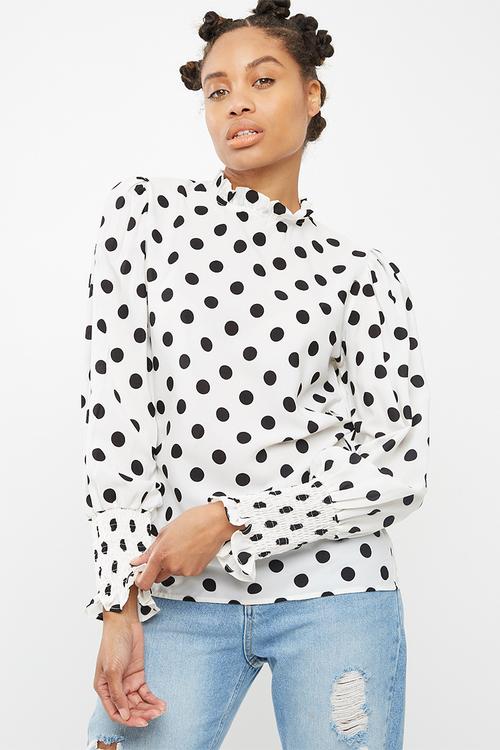 Blouse with pie crust neckline