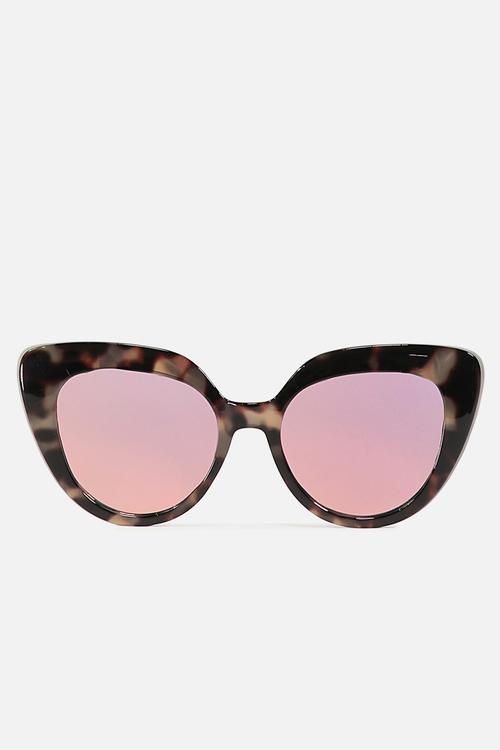 Violet cateye sunglasses - milky sand