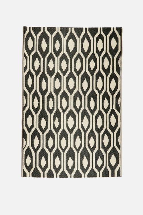 Tribal outdoor rug - black & white