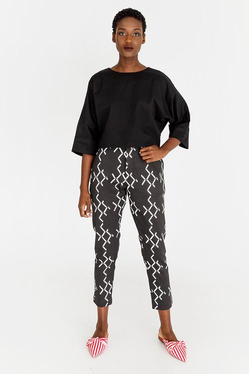 Diamond Print Cigarette Pants Black and White