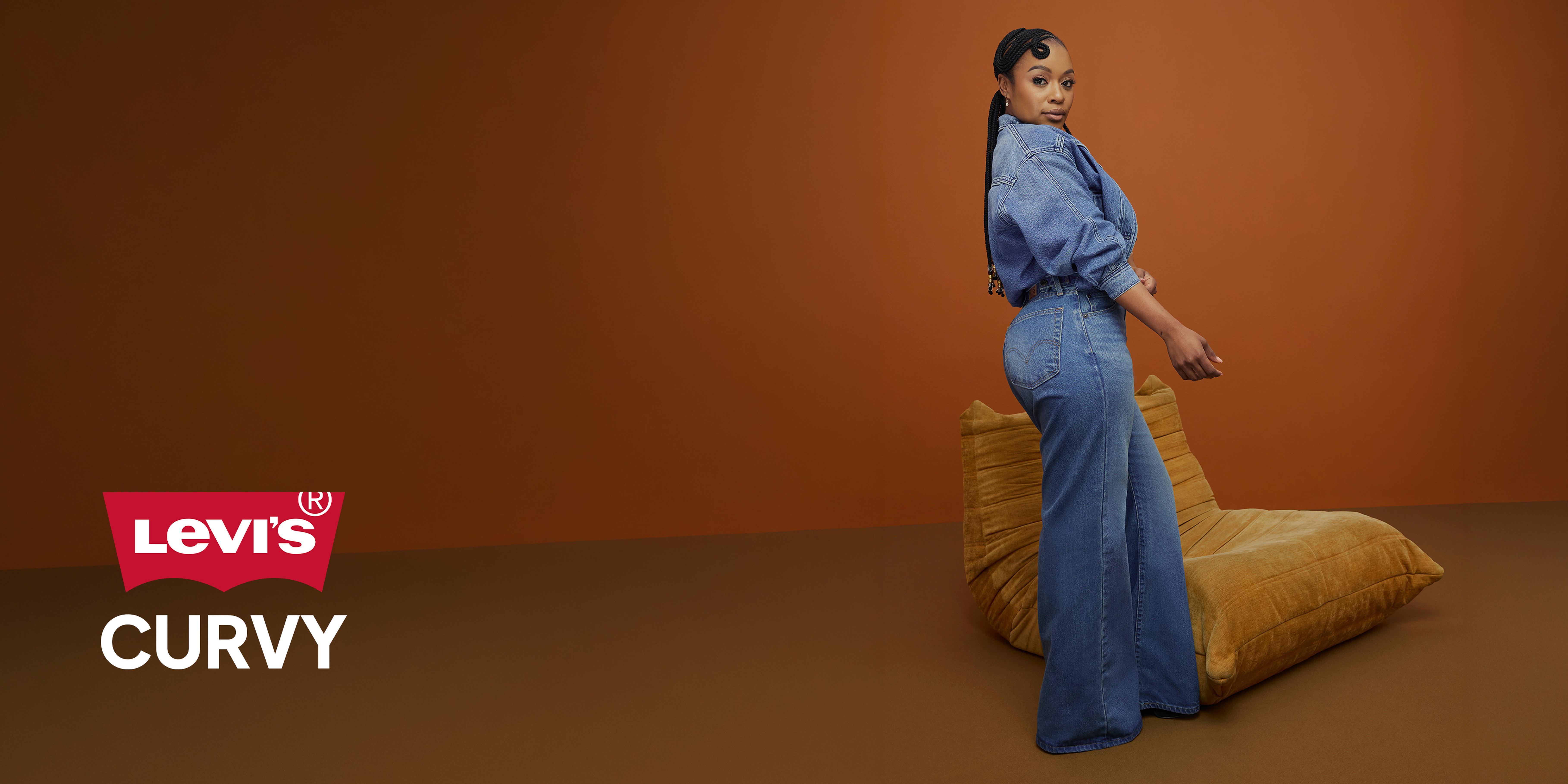 SHOP CURVY