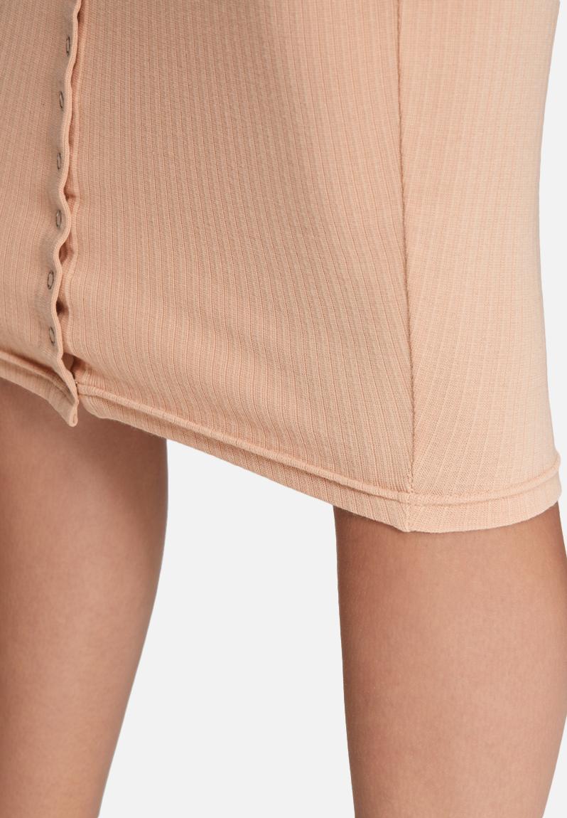 Ribbed popper through maxi skirt - nude Missguided Skirts | Superbalist.com