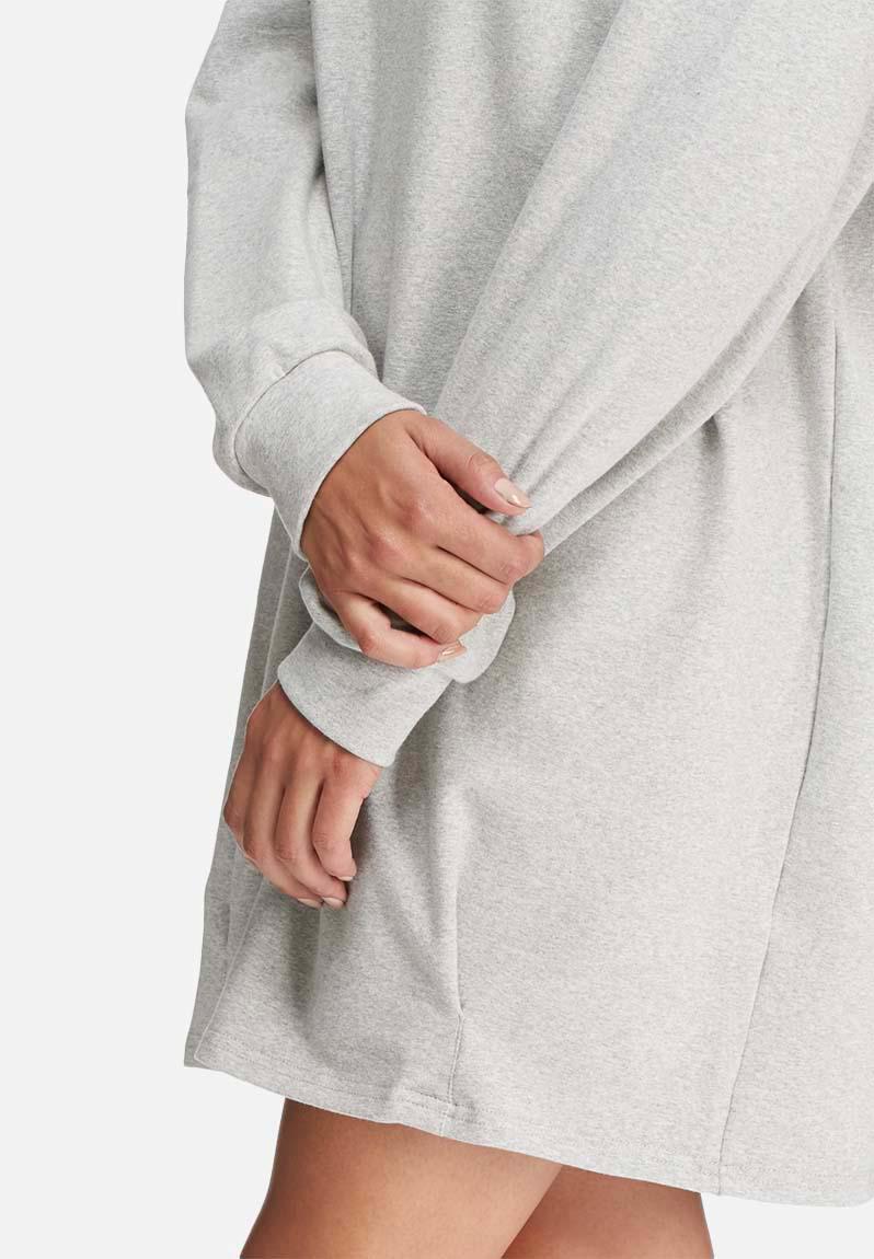 sweat relaxed fit