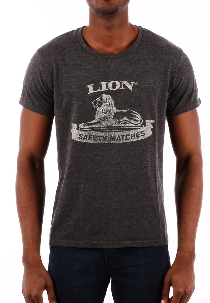 lion matches shirt