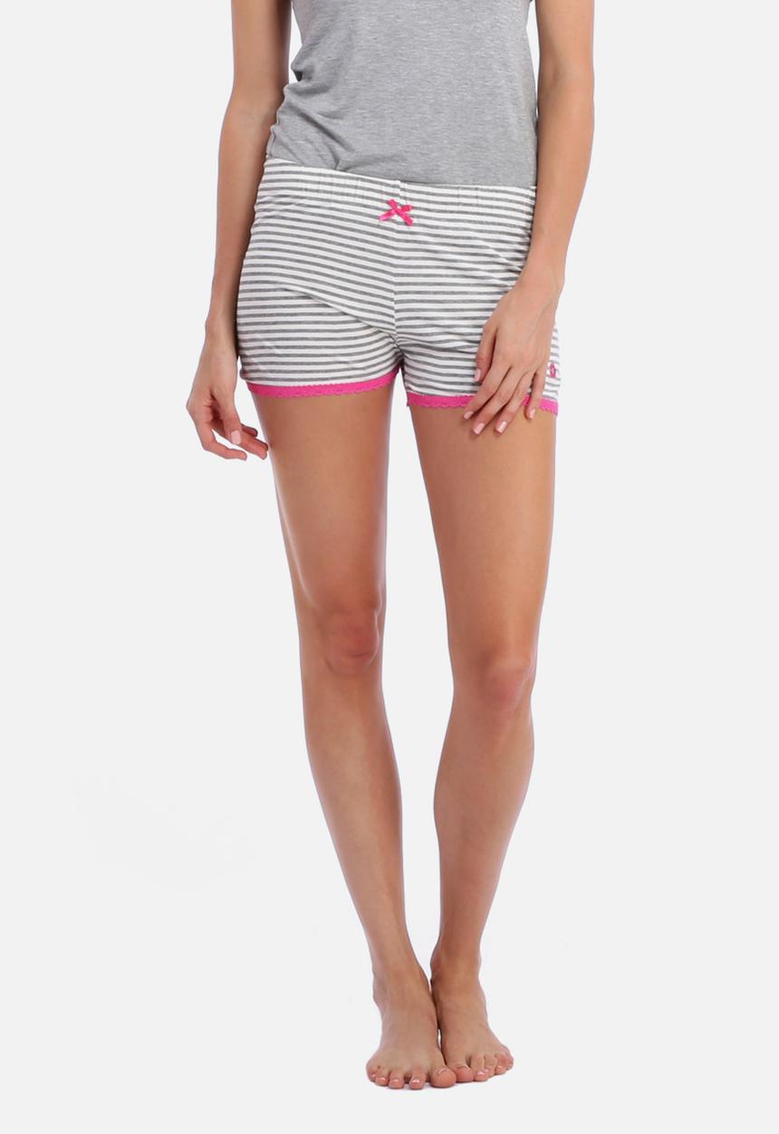 Poppy Divine - Shorts