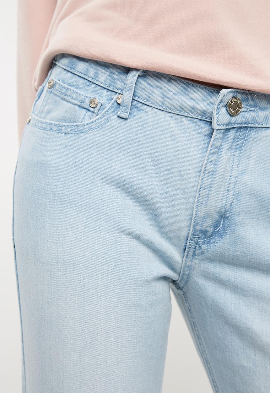Missguided - Lust bum rip low rise boyfriend jean - blue