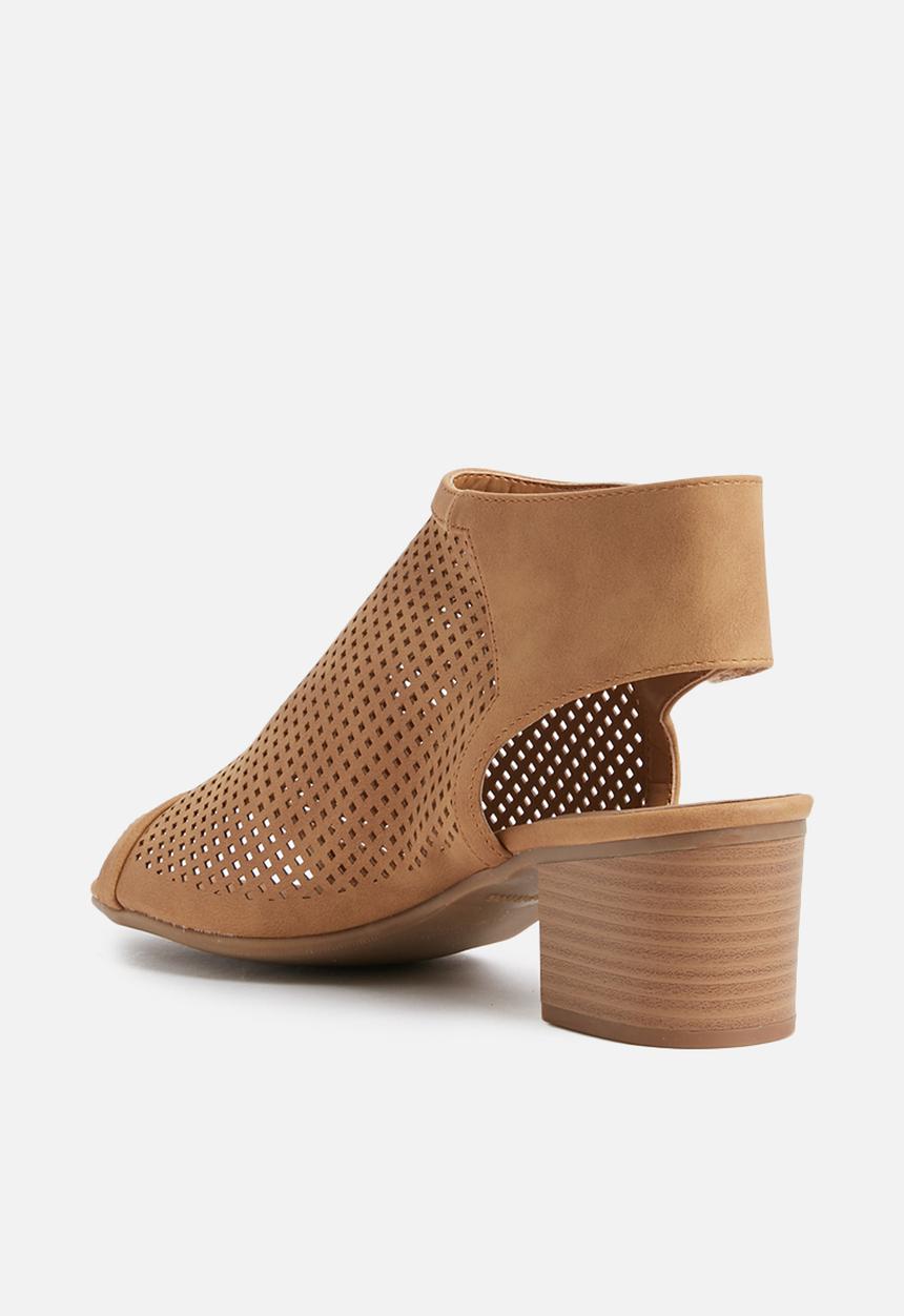 Call It Spring - Adalidia open toe heel - tan