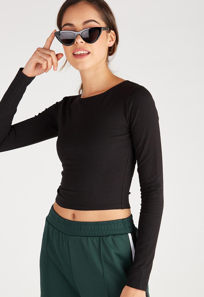 Supré  - Long sleeve raised neck crop tee - black