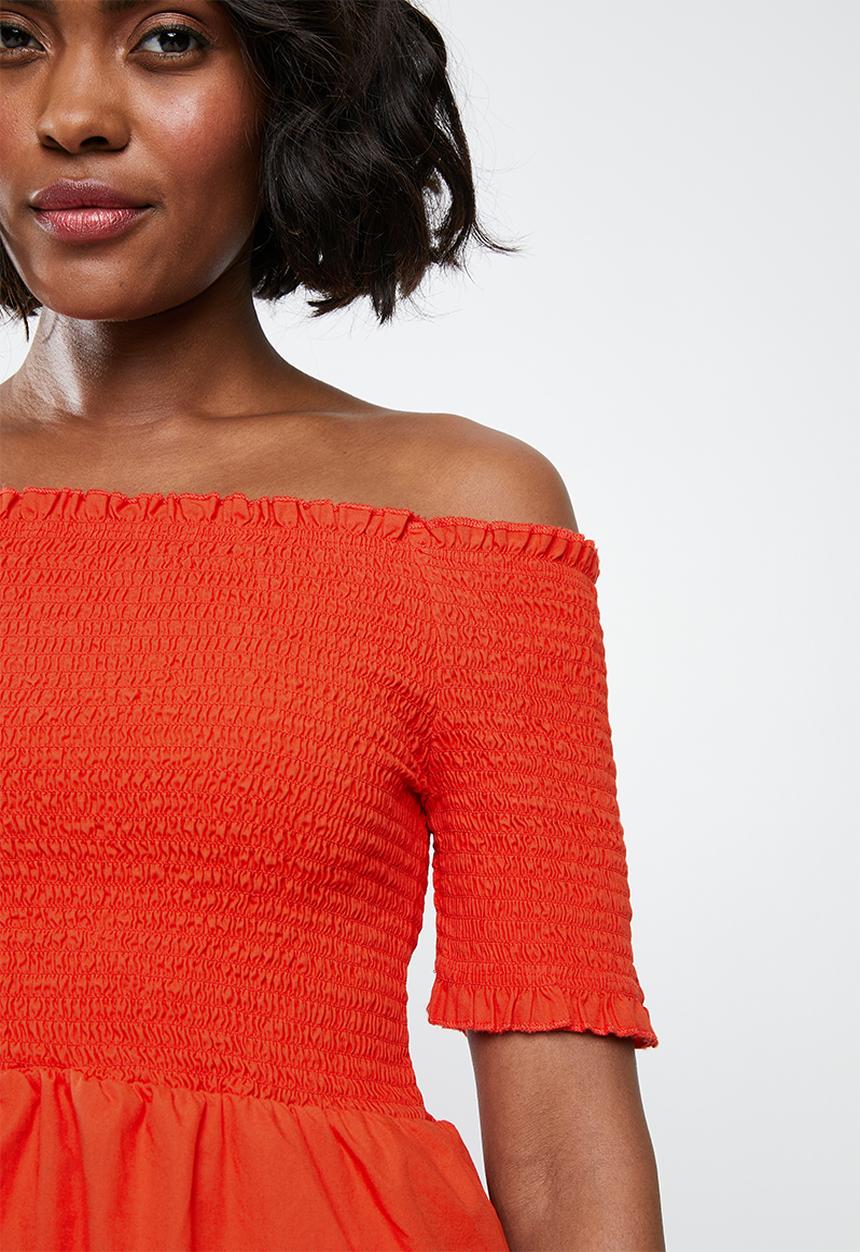 Jacqueline de Yong - Damilla off shoulder top - red