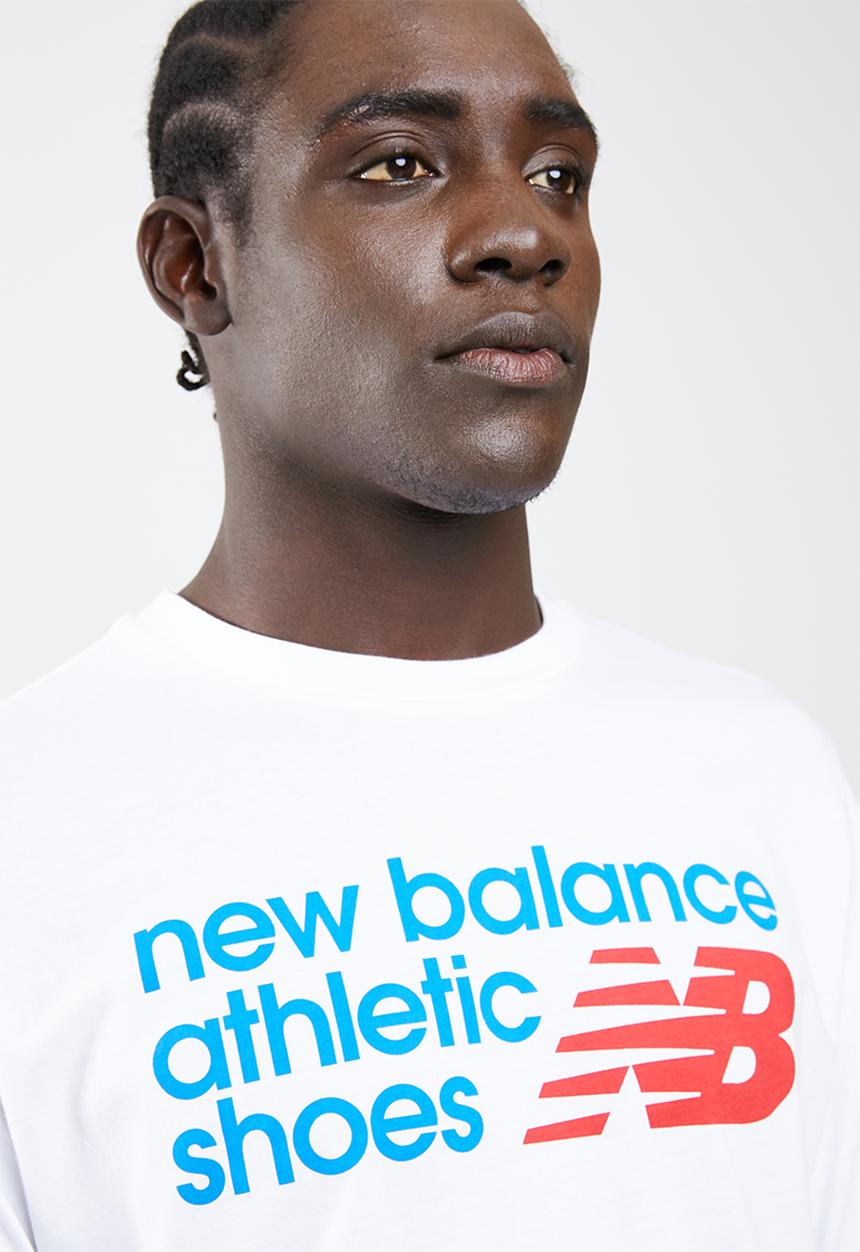 New Balance  - Athletics shoe box tee - white