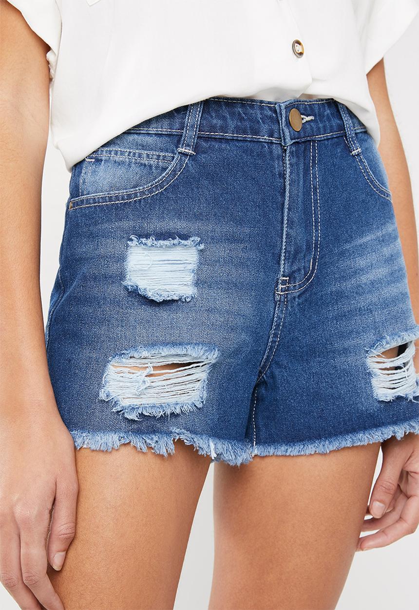 Superbalist - Frayed hem denim short - blue