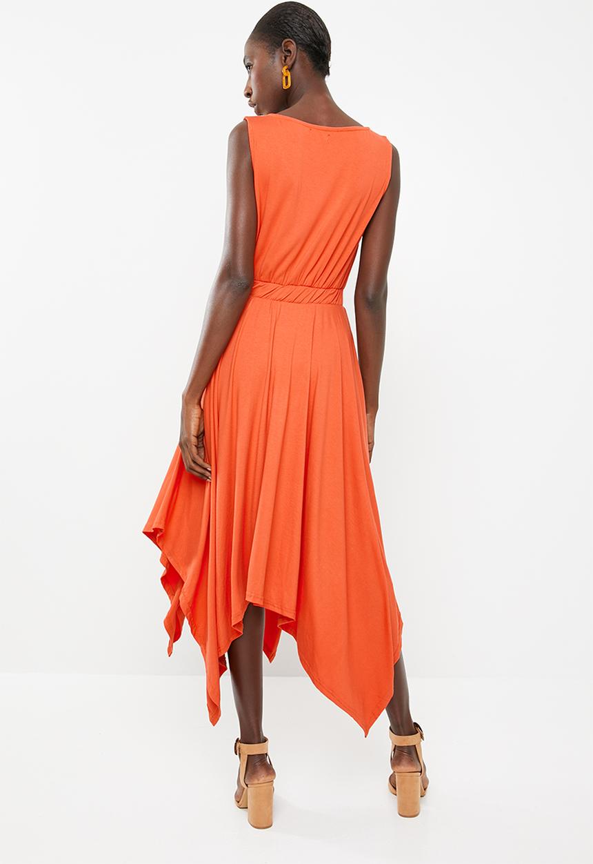 edit - Sleeveless dress with dipped hem - orange