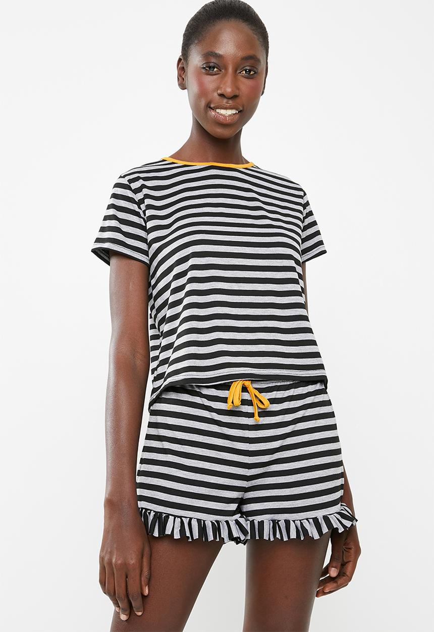 Superbalist - Sleep tee and shorts set- black and grey 