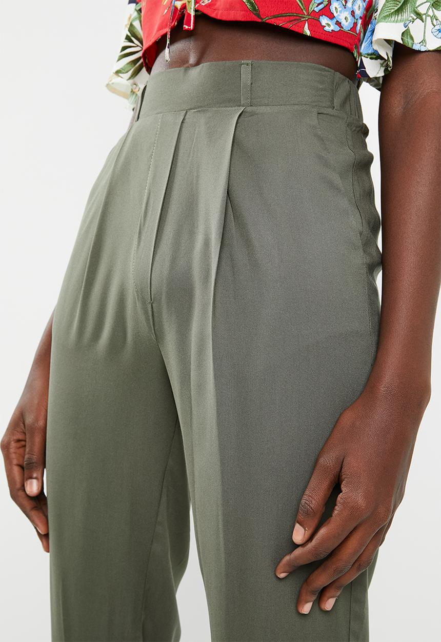 Superbalist - Soft tapered pants - olive