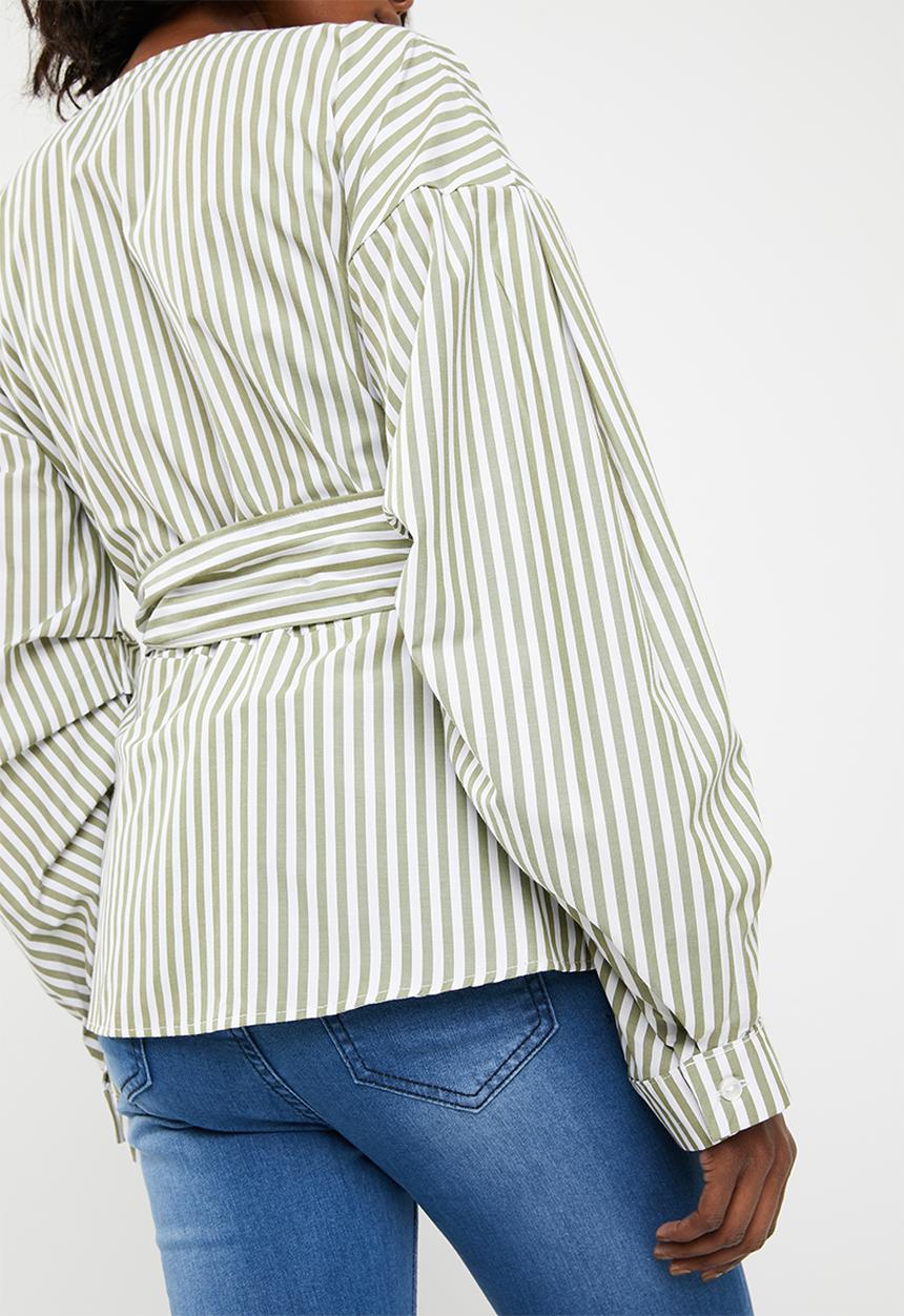 STYLE REPUBLIC - Volume sleeve wrap blouse - green & white